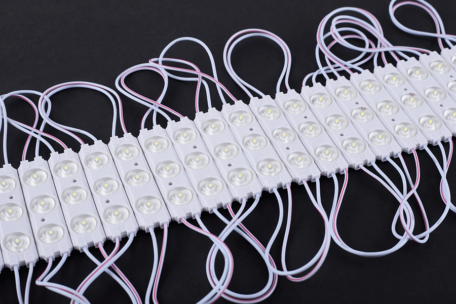 Светодиодный линзованный модуль Byled SMD2835, 1.5W, 175°, 12V, Цвет: Белый 6000К